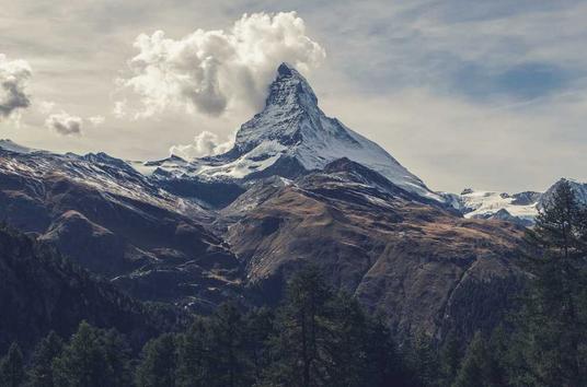 picture of a mountain